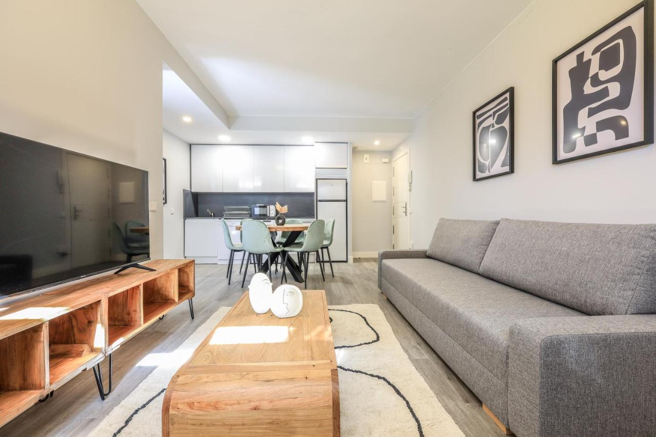 Apartamentos Reformados En Arturo Soria Мадрид Екстер'єр фото
