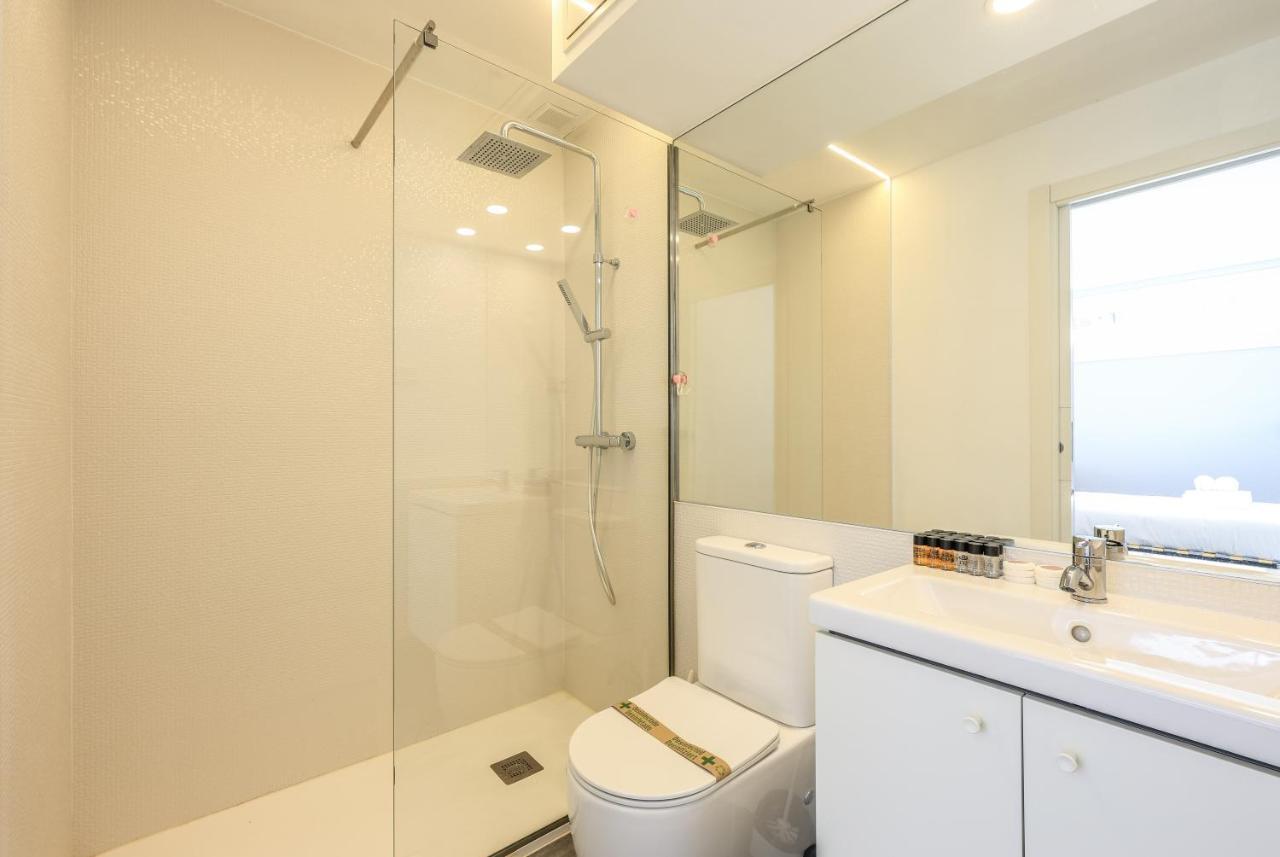Apartamentos Reformados En Arturo Soria Мадрид Екстер'єр фото