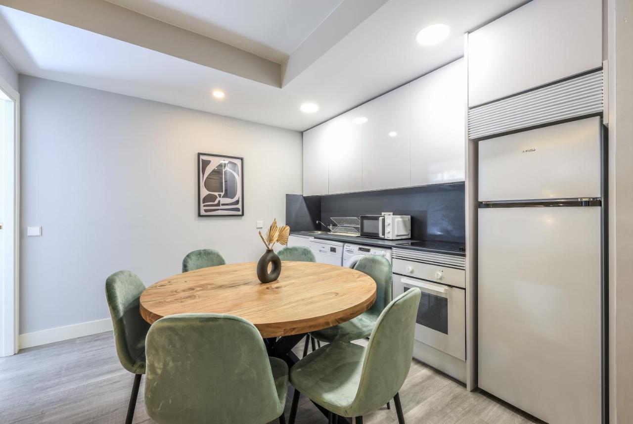 Apartamentos Reformados En Arturo Soria Мадрид Екстер'єр фото
